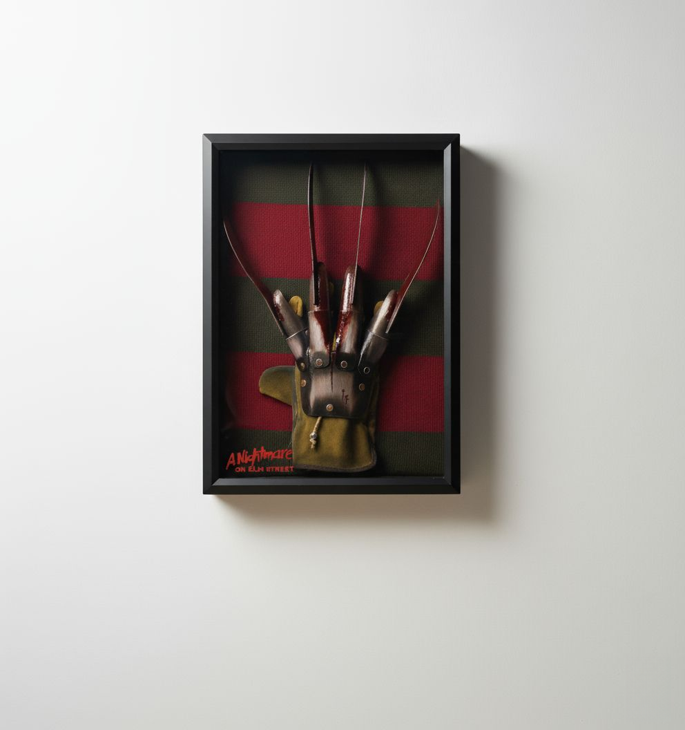 Premium Krueger Glove Display Box Nightmare on Elm Street Decor