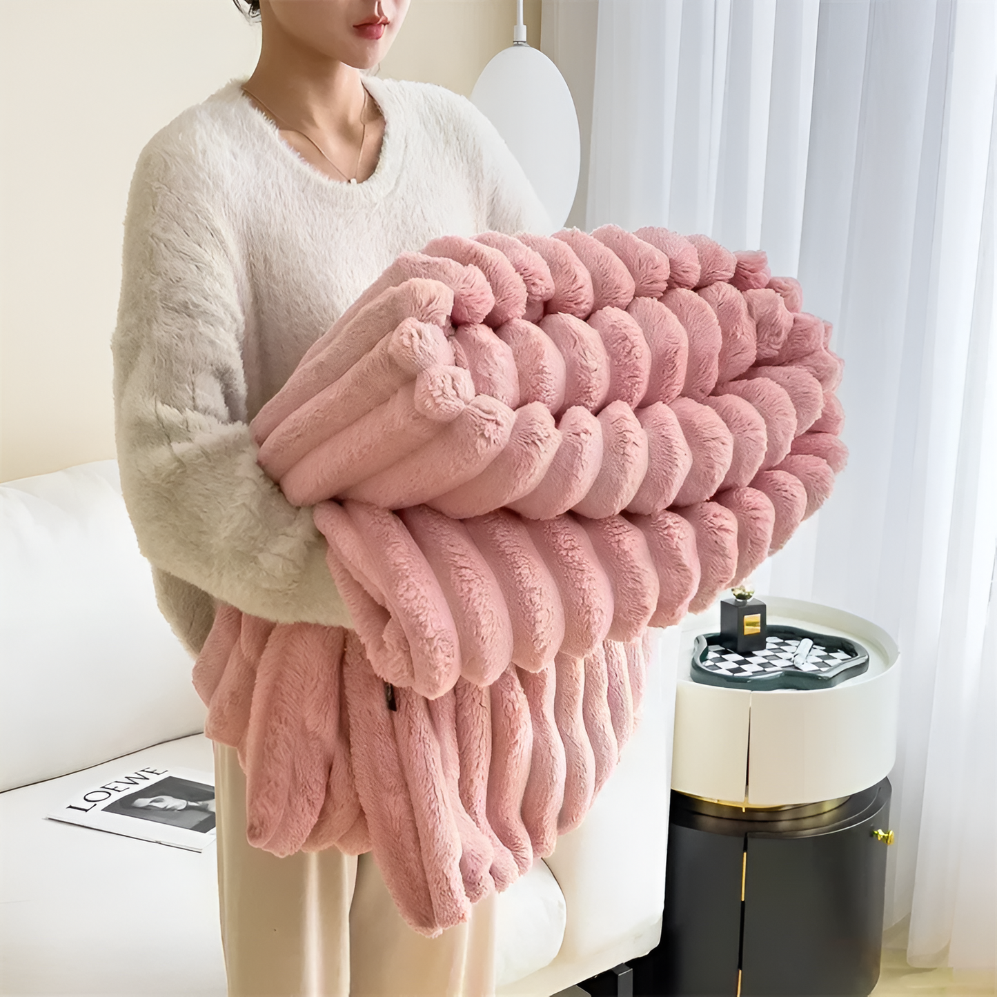Premium Faux Rabbit Fur Throw Blanket + 2 Pillowcases