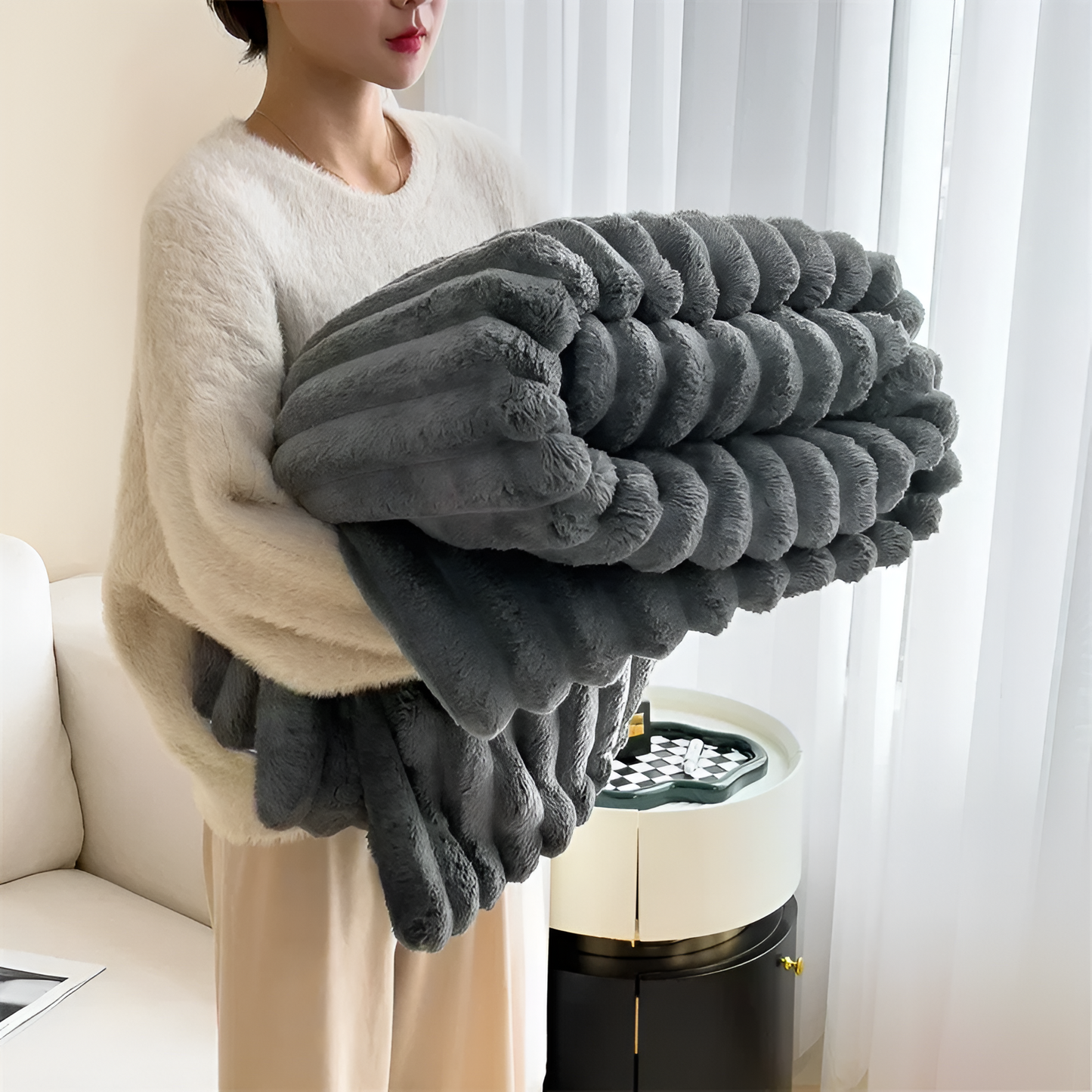Premium Faux Rabbit Fur Throw Blanket + 2 Pillowcases